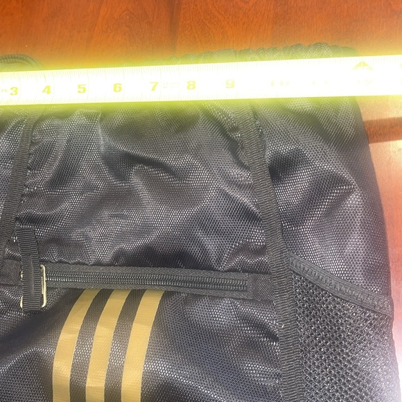 B26047 Adidas gym bag black and gold three stripe - Picture 2 of 7